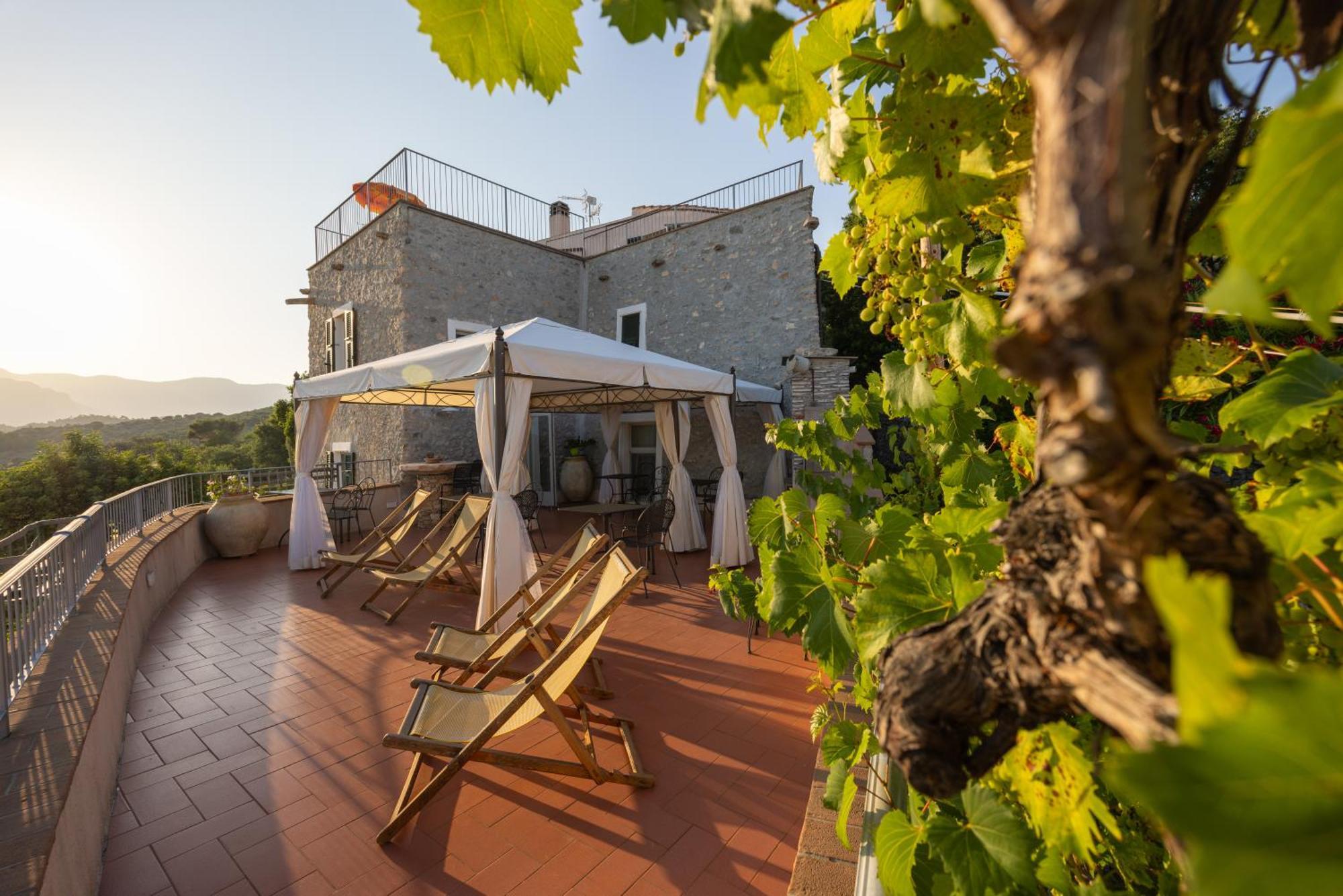Hotel Ca' D'Alda à Borgio Verezzi Extérieur photo
