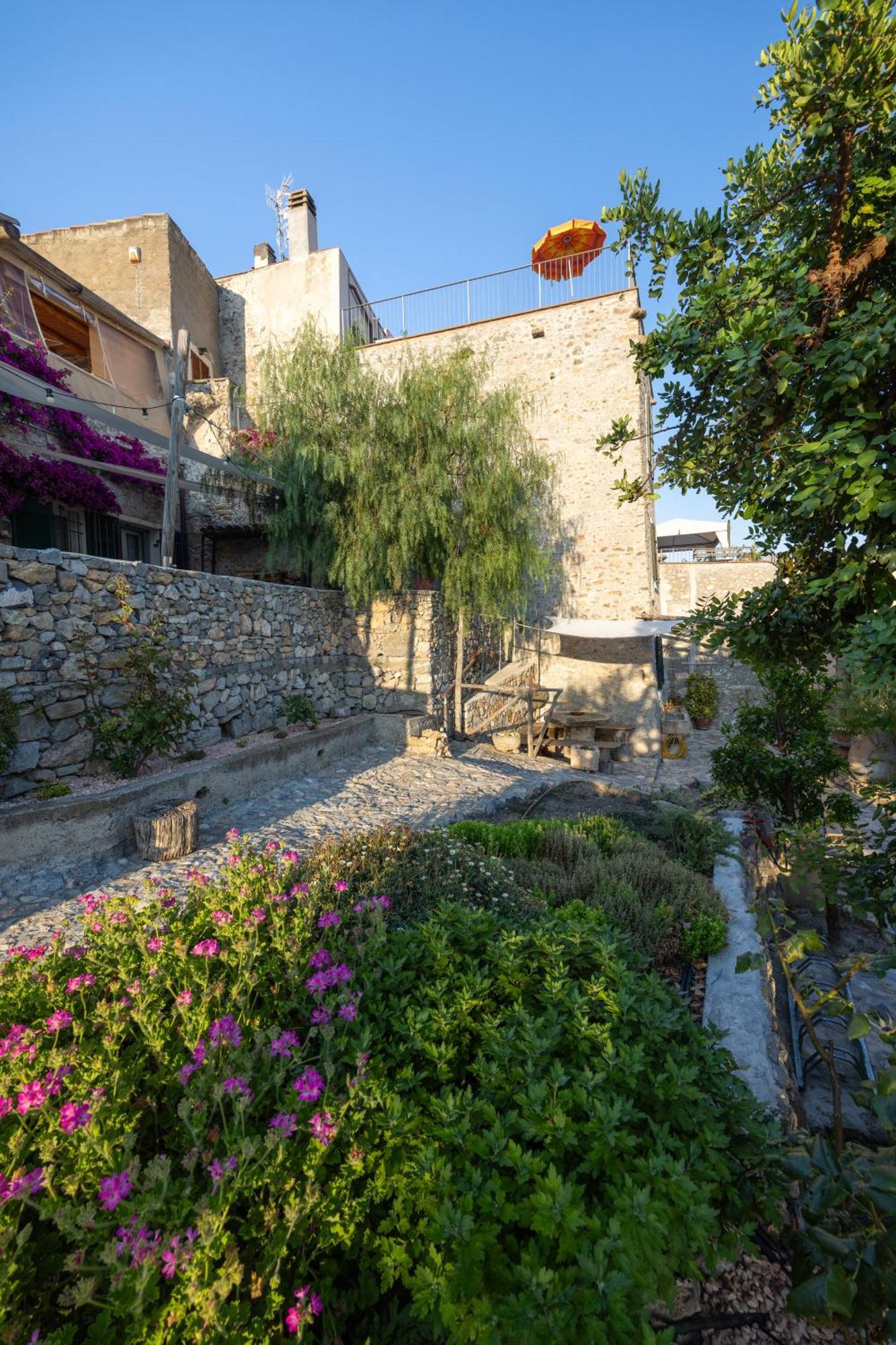 Hotel Ca' D'Alda à Borgio Verezzi Extérieur photo